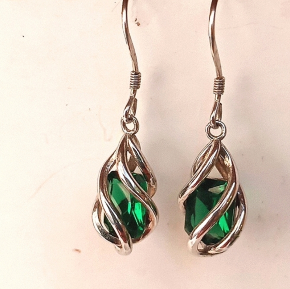 Cage Earrings - Picture 3 of 3